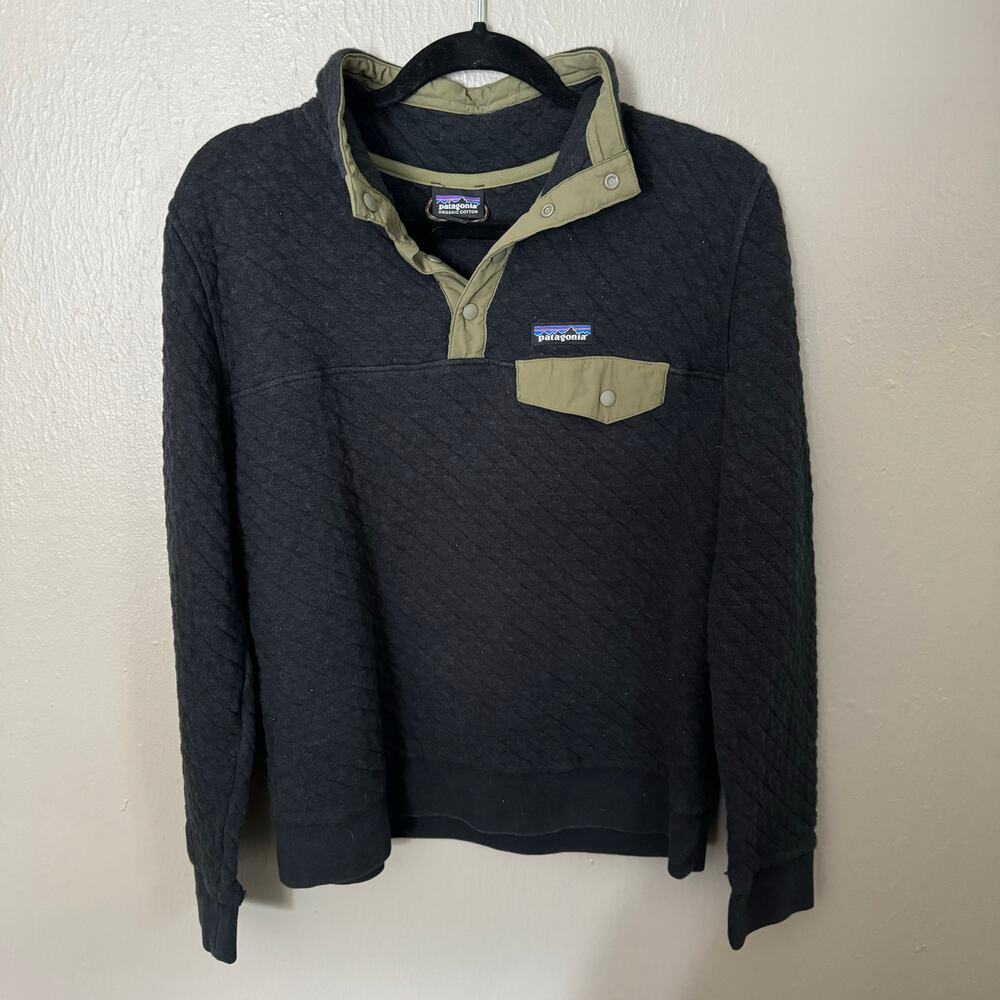 PATAGONIA Women's Quilted 1/4 Button Up Pullover Dark Grey Size Medium wear fall